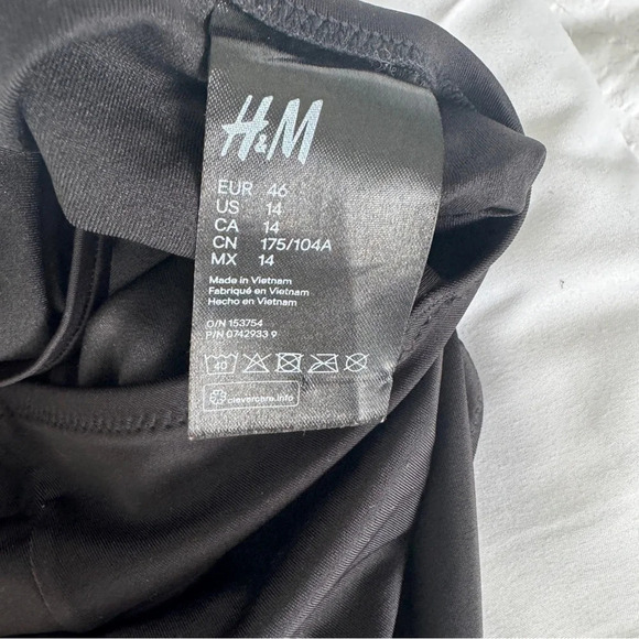 Swimwear 1p vneck 14 triangle Black H&M crossed backb - Picture 5 of 5